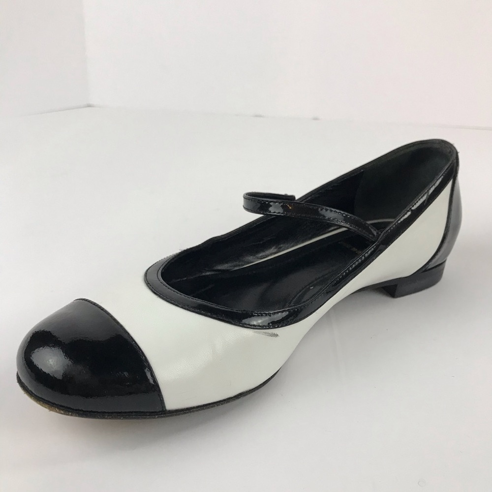 FENDI Vintage White Cap Toe Mary Jane Ballet Flats - Picture 11 of 13